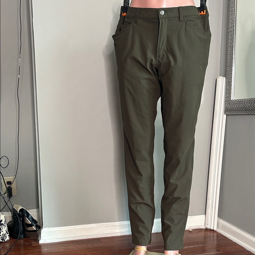 lululemon athletica ABC Men's Olive Stretch Chinos